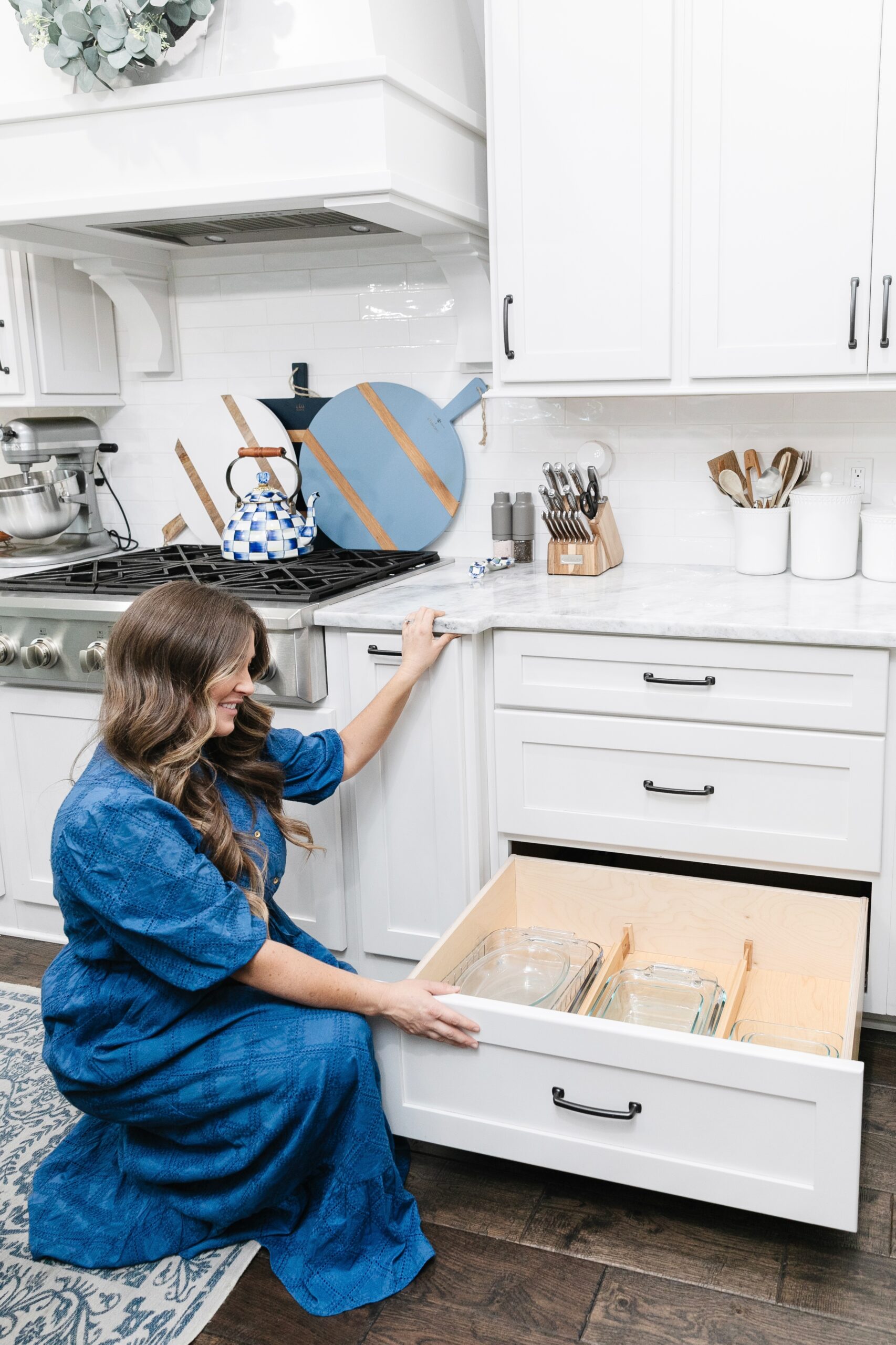 Kitchen Cabinet U0026 Drawer Organizing Walking In Memphis In High Heels