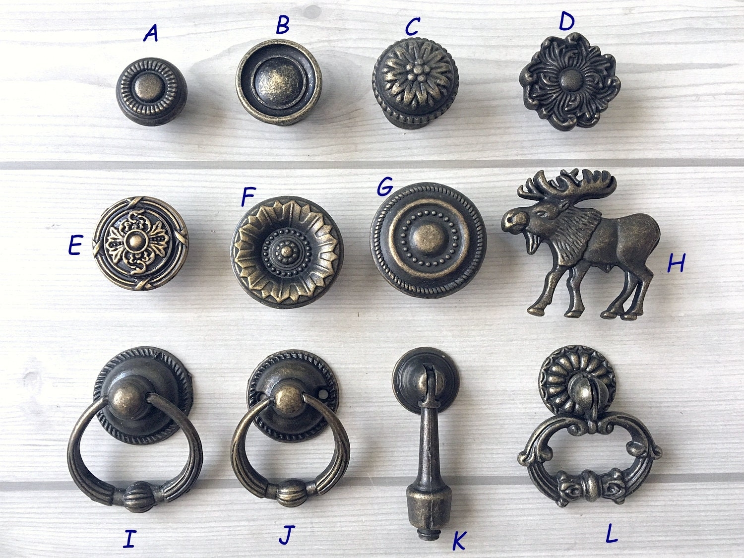 Knob Vintage Look Drawer Pull Dresser Pulls Drawer Knobs Antique Bronze Kitchen Cabinet Door Handle Rustic Cottage Chic Lynns Hardware Etsy UK