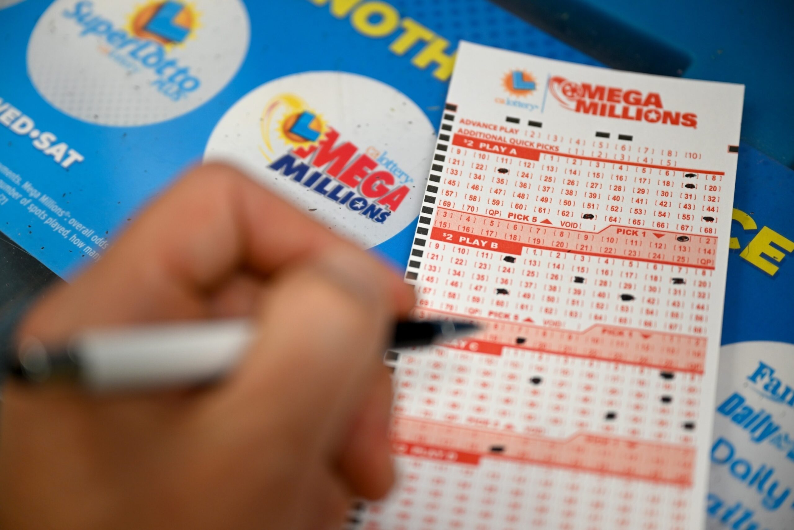 Mega Millions Climbs To 977 Million For Next Drawing After No Jackpot Winner ABC News