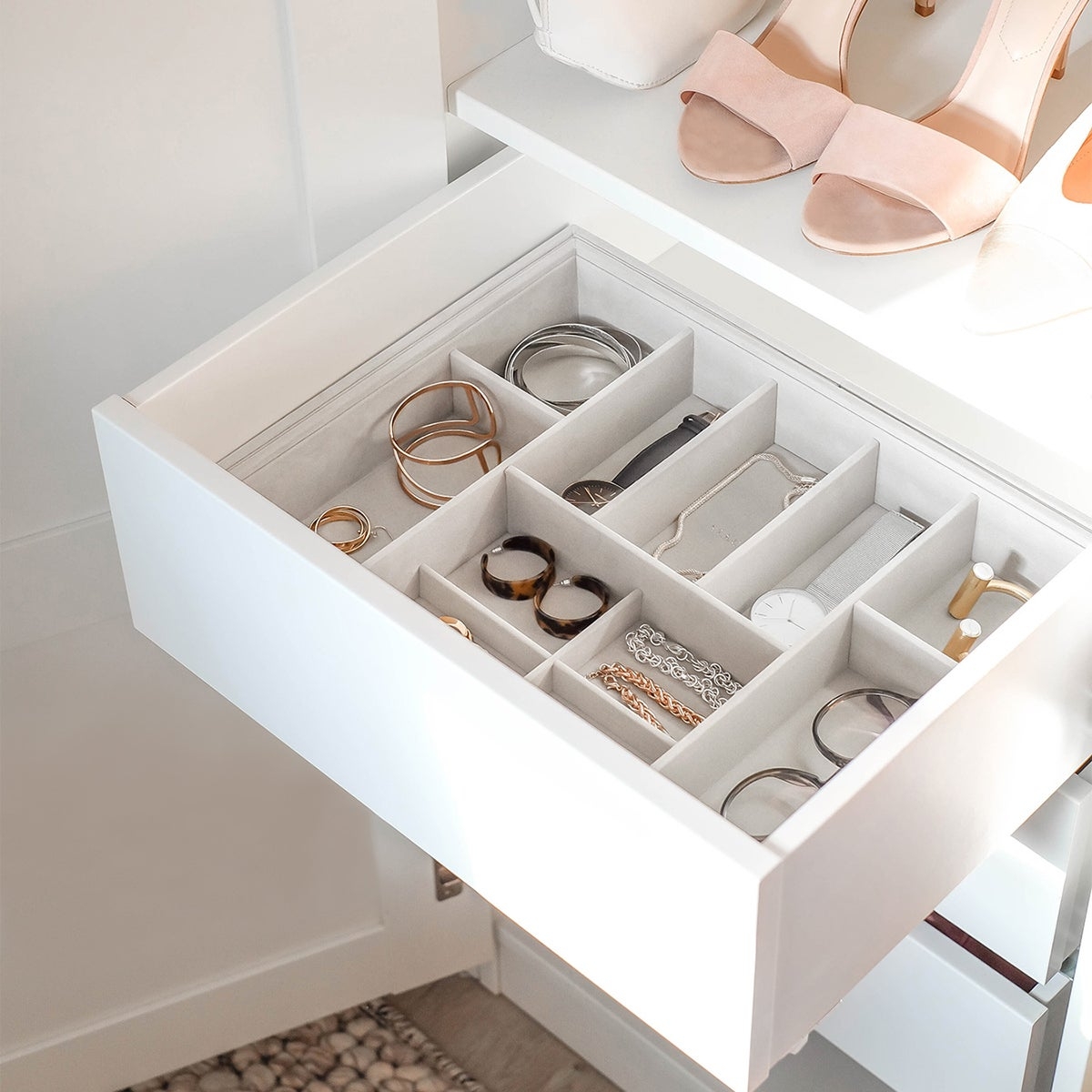 Stackers Large Expandable Jewelry Storage Tray The Container Store