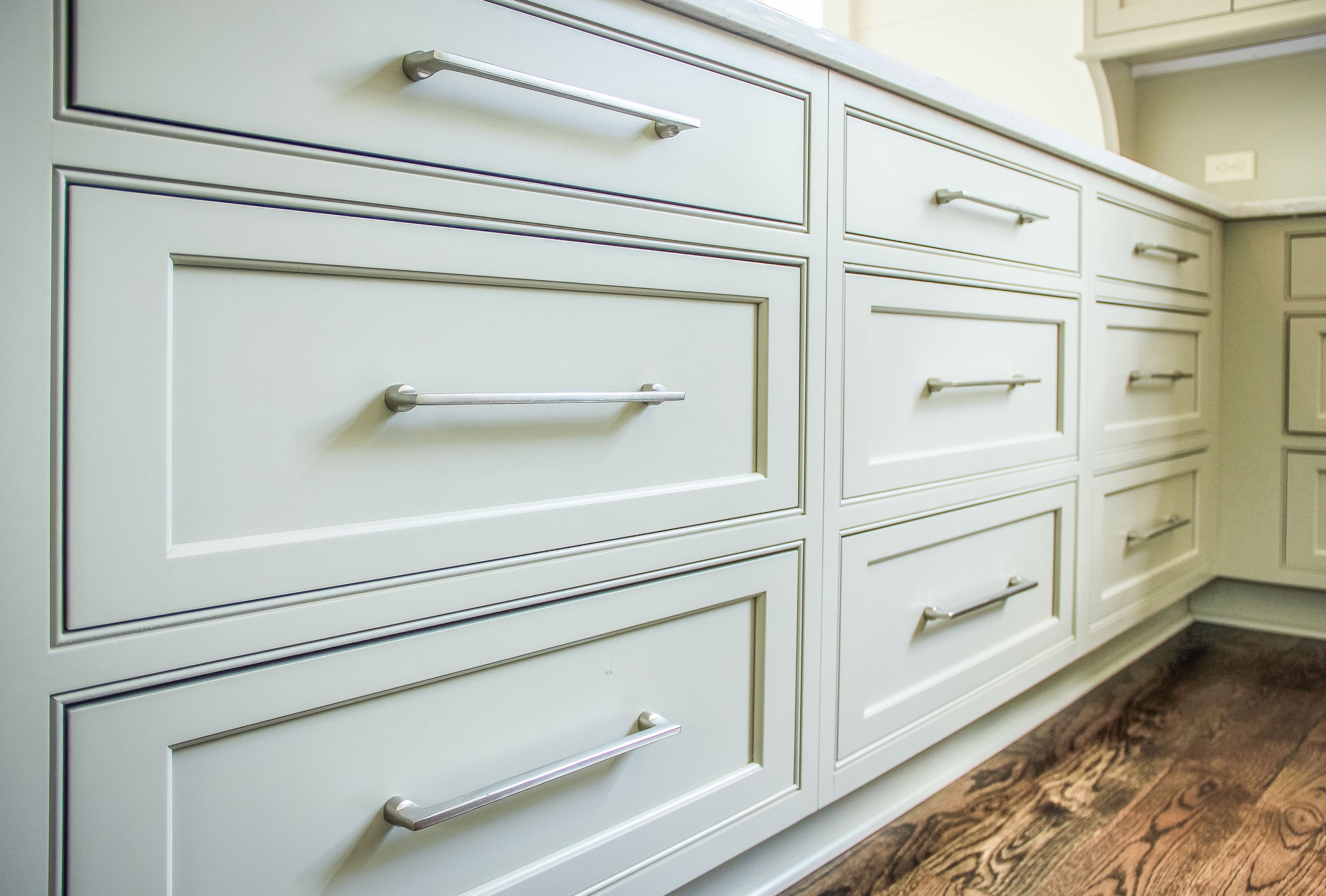 What To Look For When Buying Kitchen Cabinet Hardware